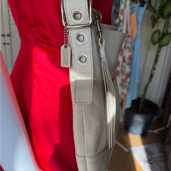 Vintage Coach Cream Leather Legacy Hobo Bag - Picture 9 of 10